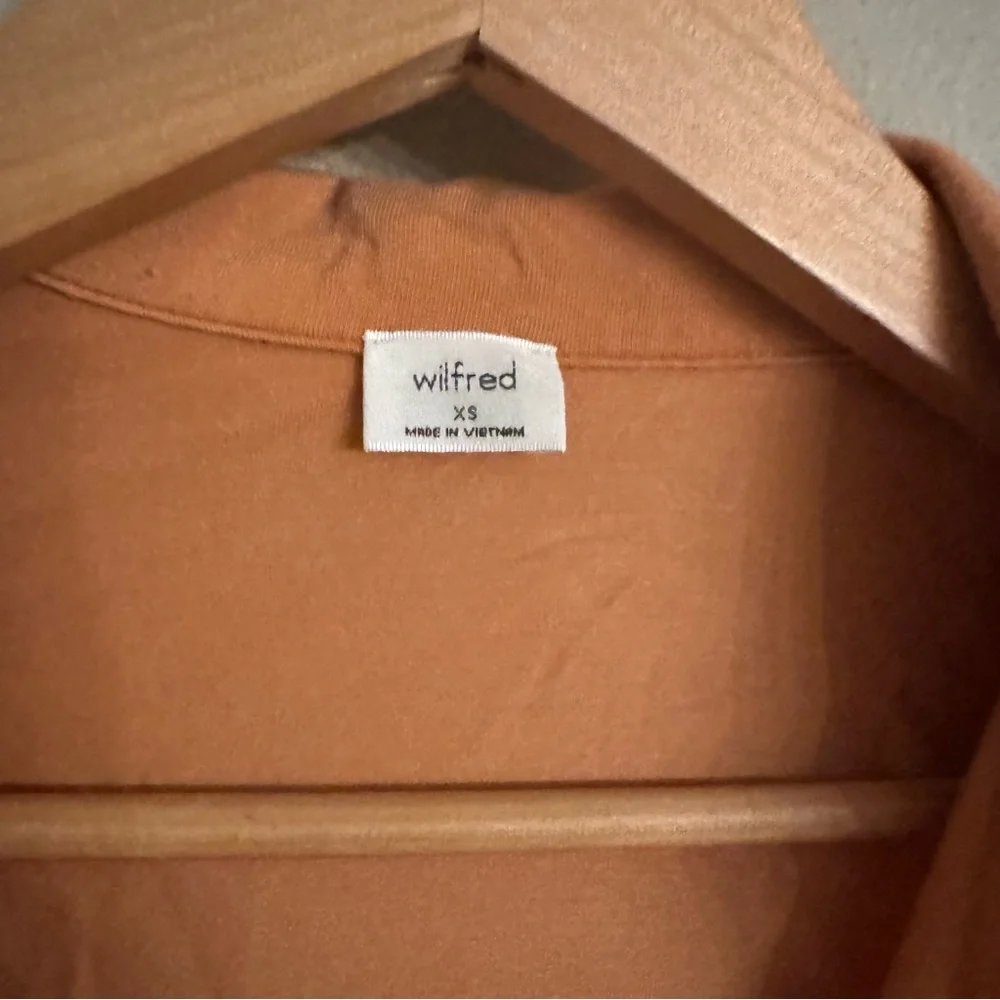 WILFRED Button Down Pose‎ Blouse - Picture 8 of 8